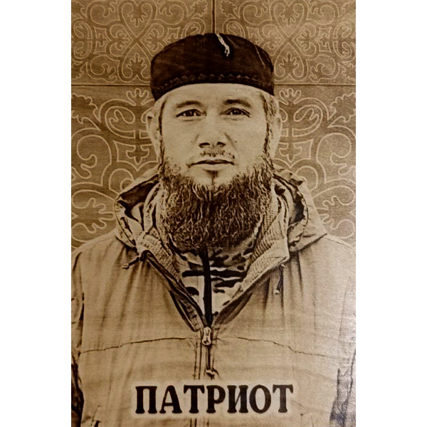 Портрет на дереве от piroportret.ru